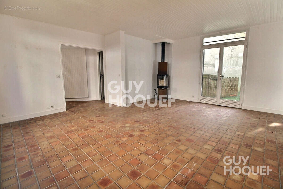 Maison à CHAVILLE