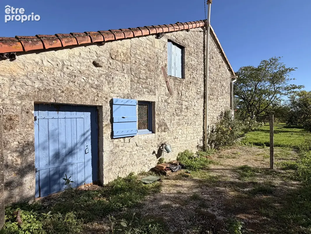 Charmante maison de campagne avec vue sur la vallée et jardin de plus de 800 m² - photo 17