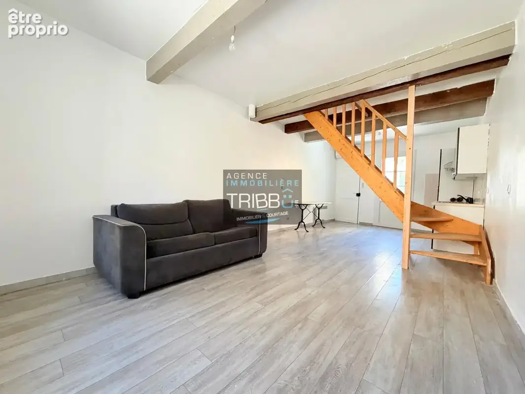 Terrats - maison de village - 52 m2 habitables, 3 pièces avec grande terrasse. - photo 2