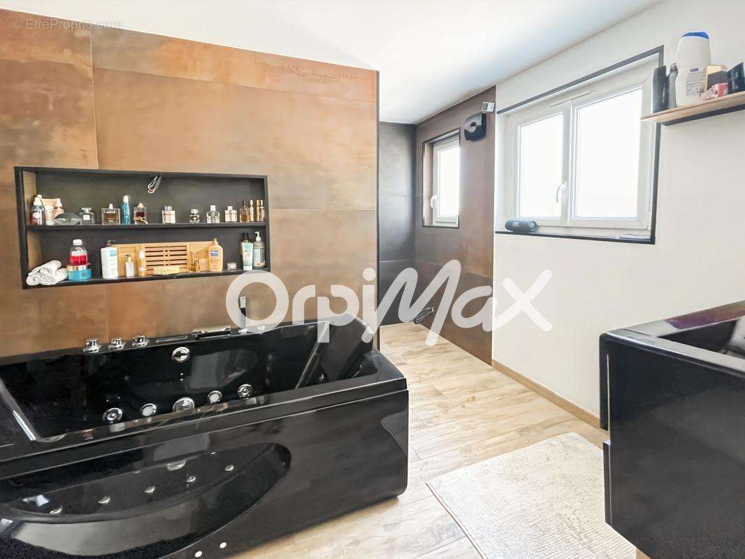 Maison À Vendre 160 M² BAINCTHUN - photo 9