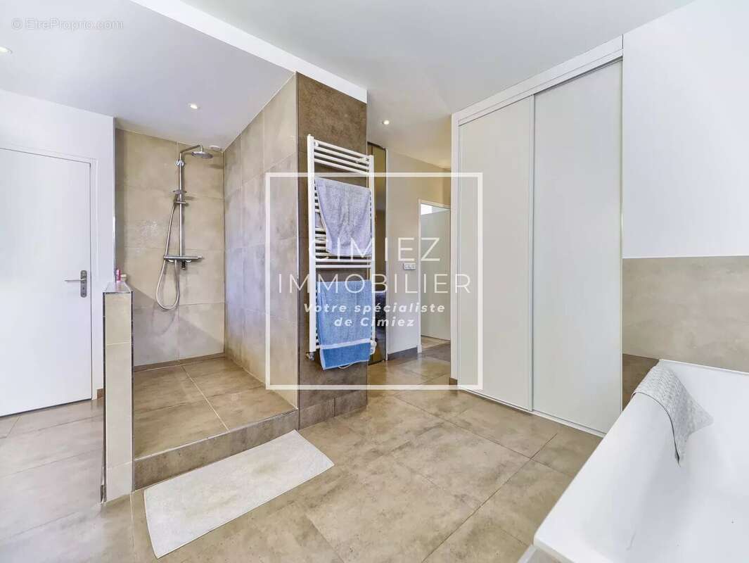 Maison 215 m² à Nice  - photo 7