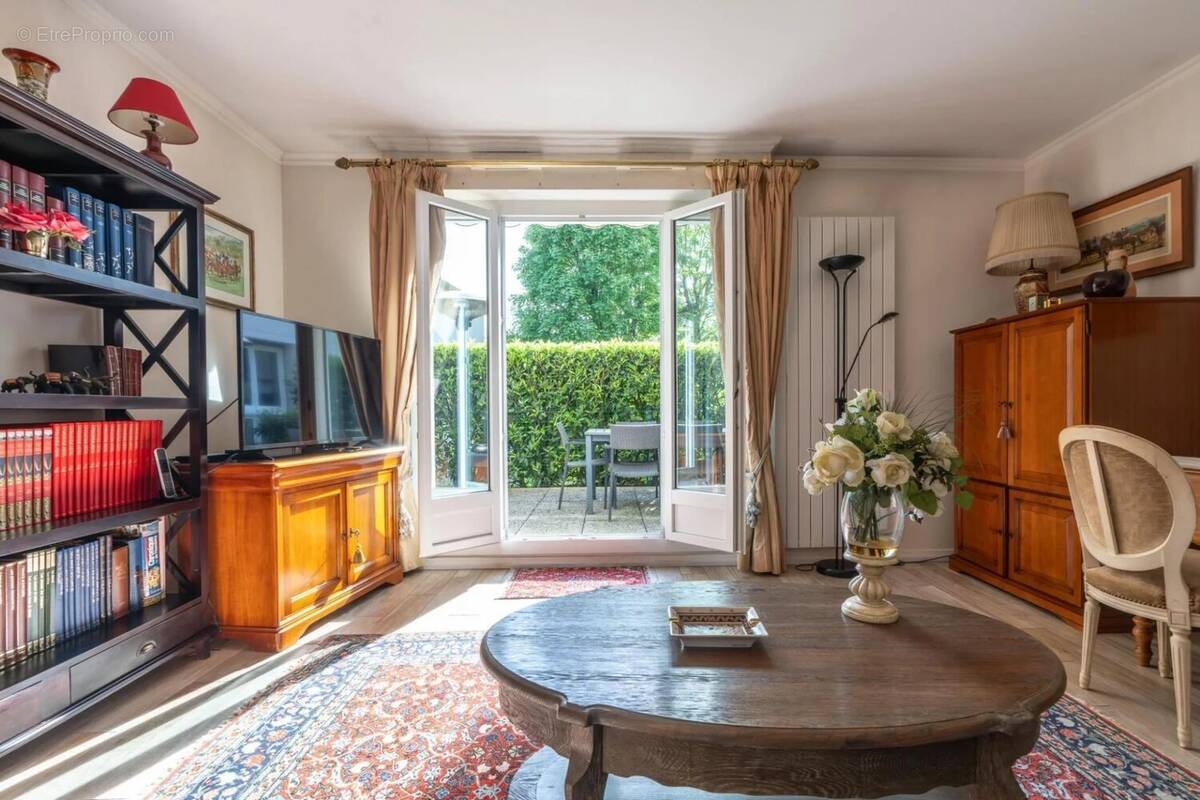 Appartement à LE PERREUX-SUR-MARNE