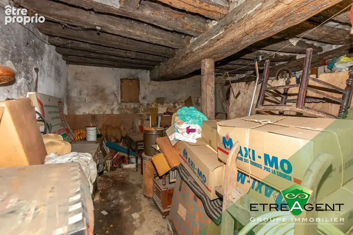 Local de stockage sur deux niveaux Mantes La Jolie 110 m² - photo 5