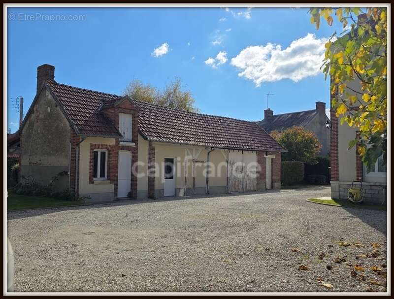 Maison à VARENNES-CHANGY