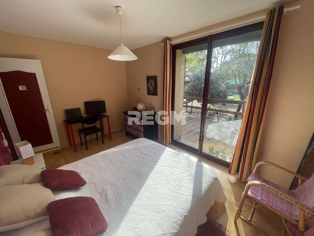 A vendre Hérault 34550 Bessan - proche Agde et mer - unique opportunité Maison 162 m2 en pierres entièrement rénovée type Longèr - photo 11