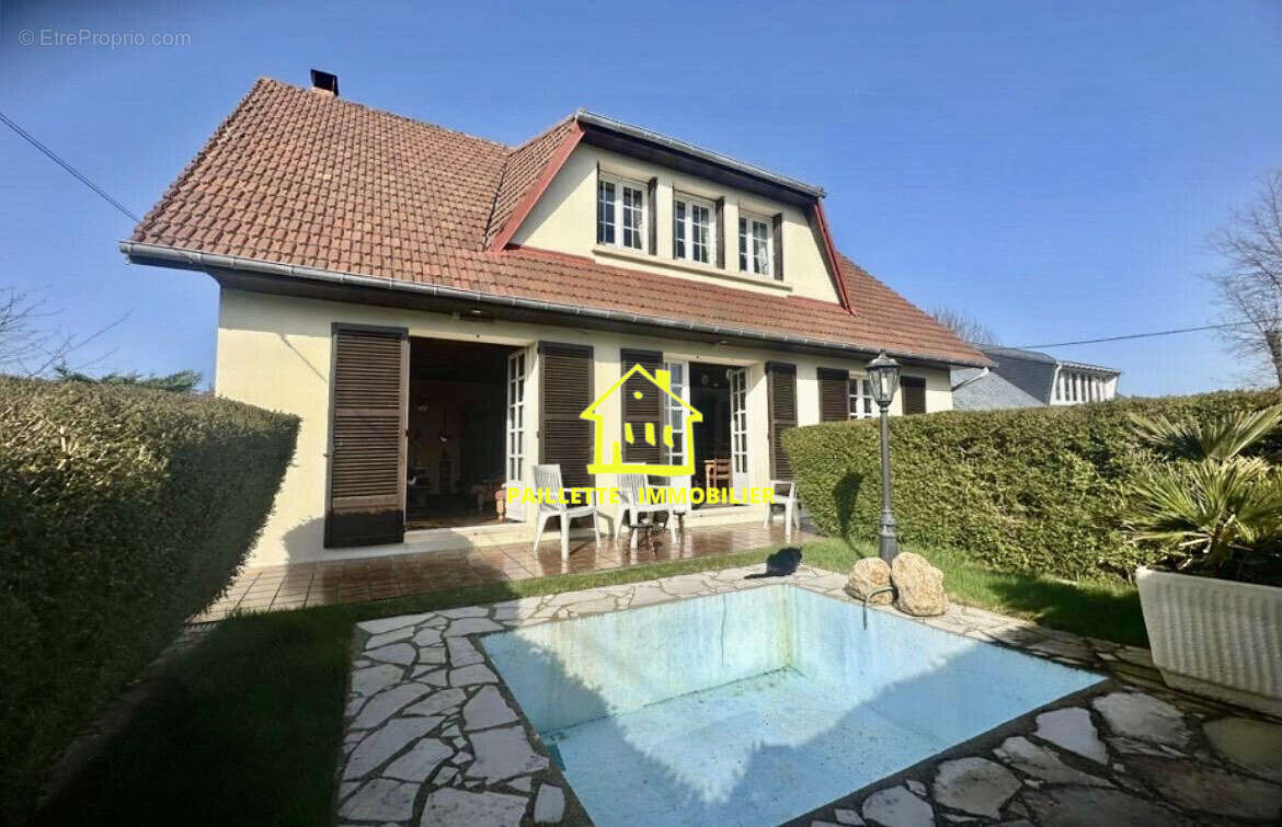 Maison à FONTAINE-LA-MALLET
