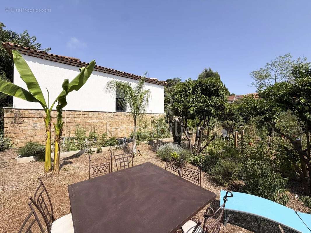 Cannes - Croix des Gardes - Maison neuve T3 - photo 2