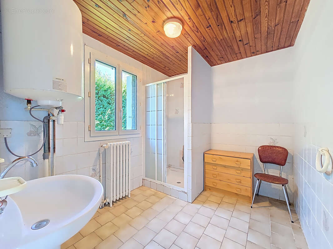 Maison à NEUILLY-EN-DUN