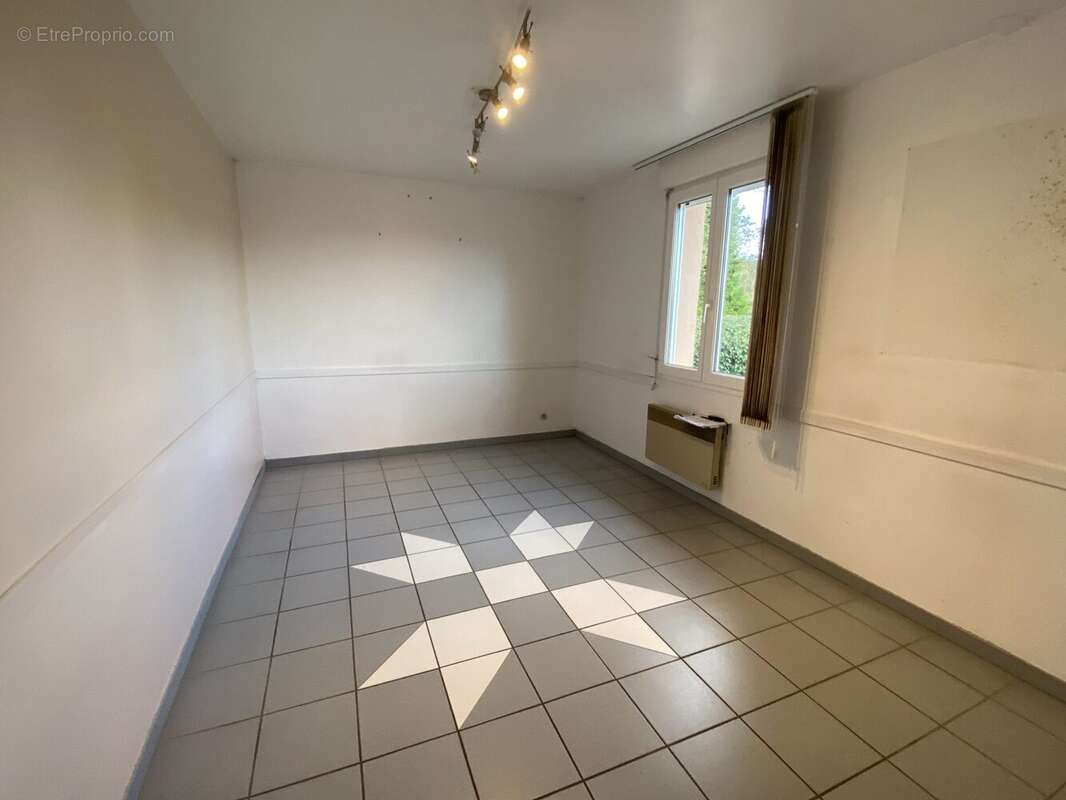 Maison à LA SAUSSAYE