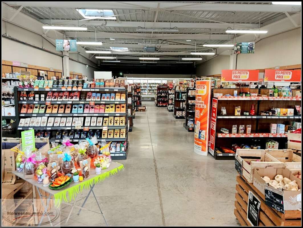 Commerce à SAINT-NABORD