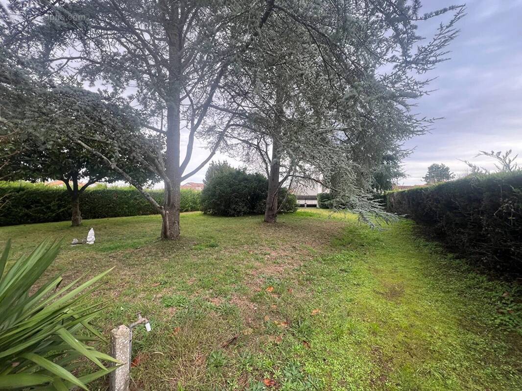 Terrain à JARD-SUR-MER