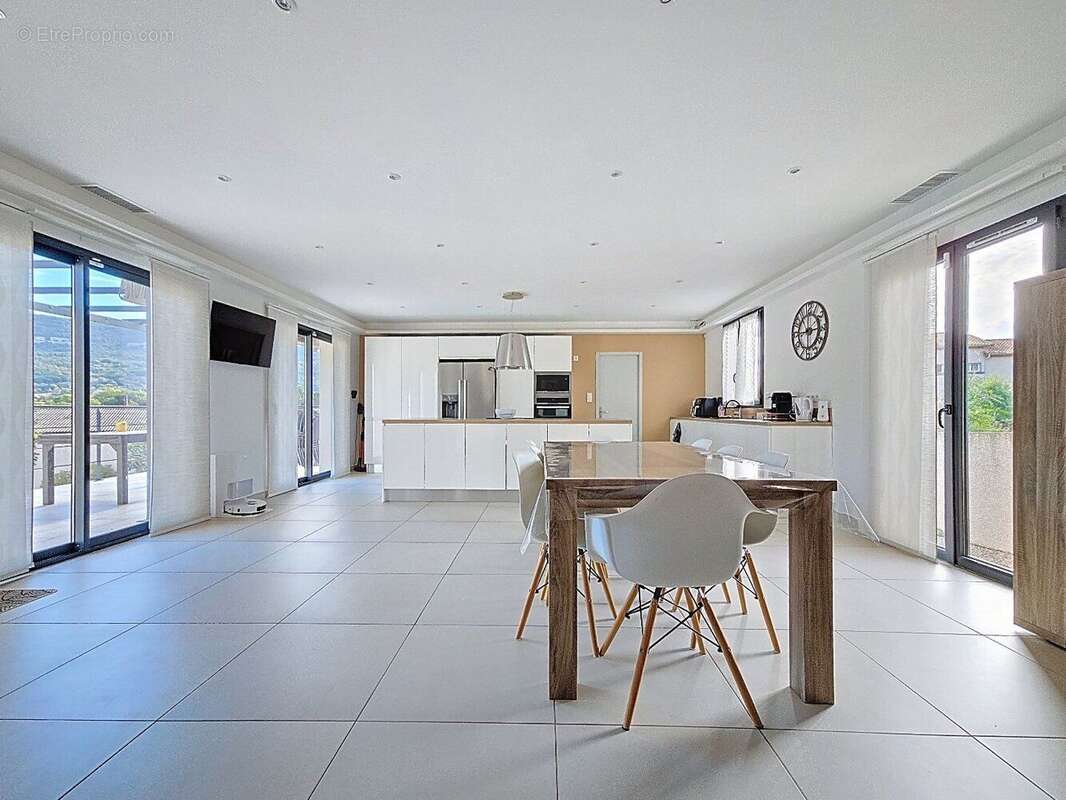 Photo 3 - Maison à LA TOUR-SUR-ORB