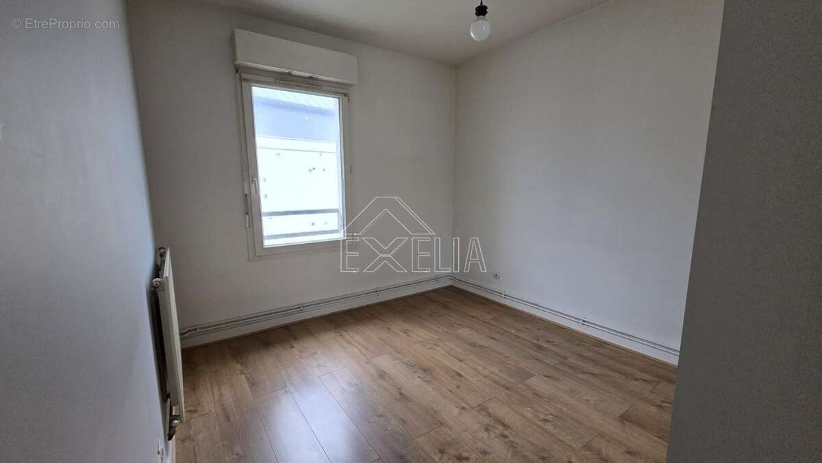 Appartement de type f3 en centre ville de mantes la jolie avec place de parking et balcon - photo 10