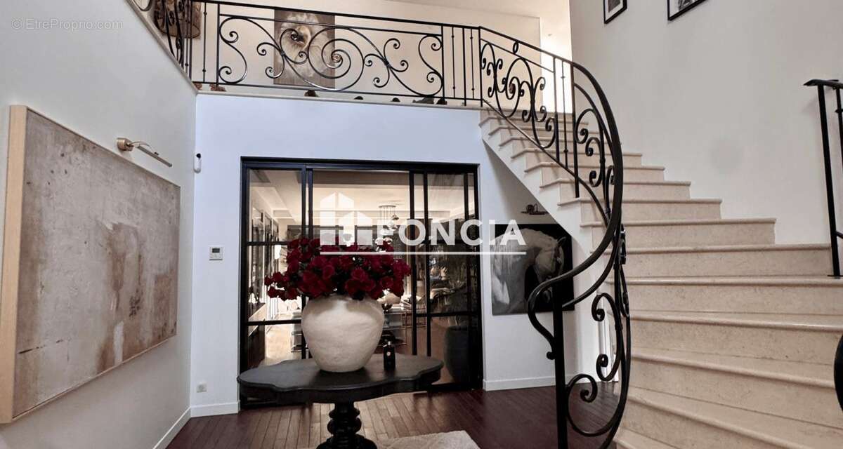 Maison d'exception à Draveil construite en 2019 - photo 2