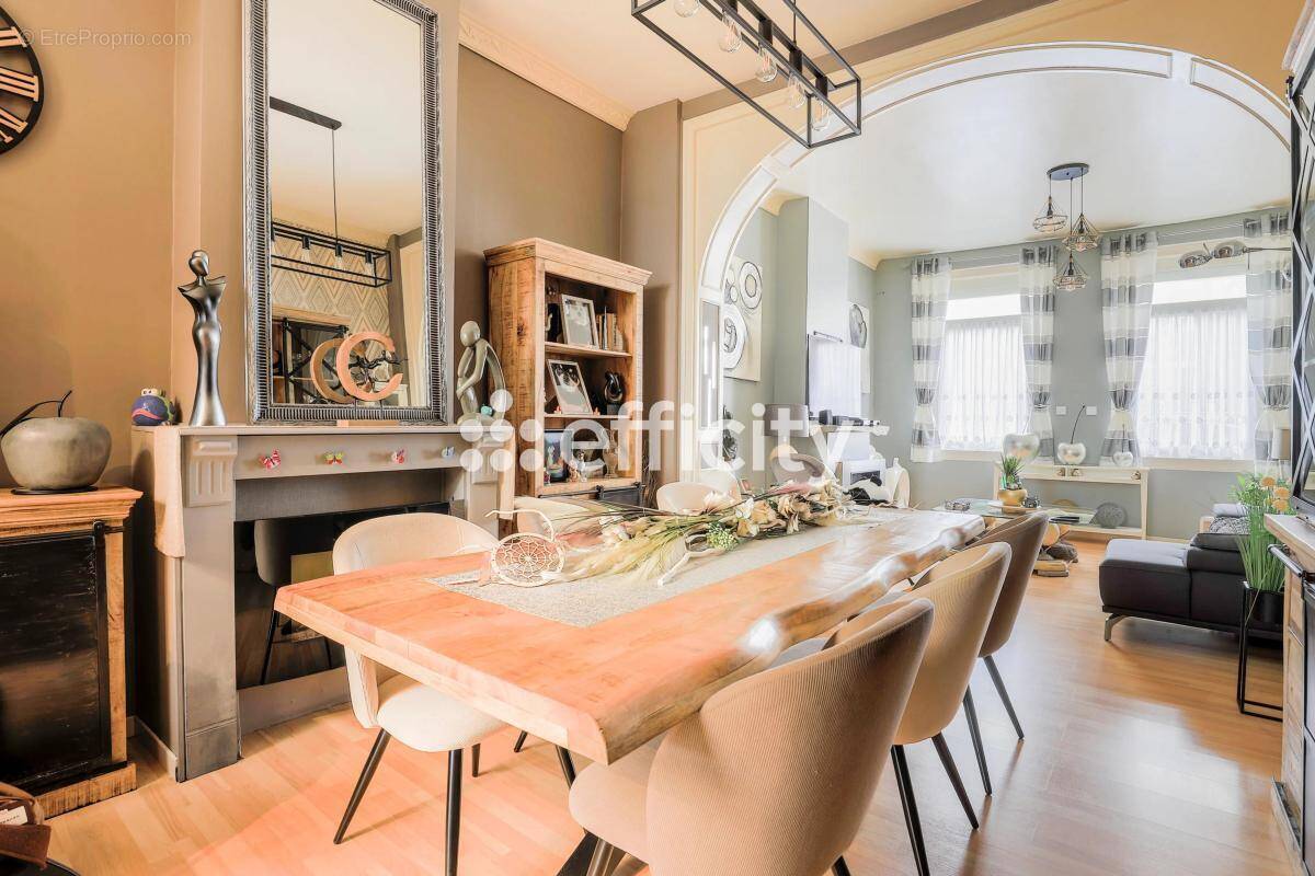 Maison à HENIN-BEAUMONT