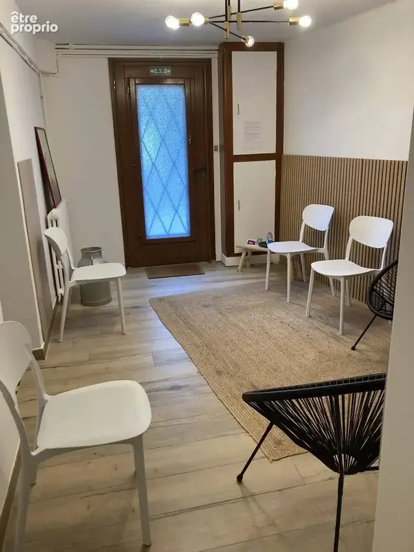 Appartement 125 m² à vendre à Saintes (17100) - photo 2