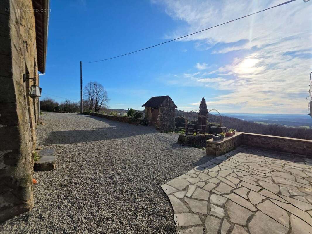 Maison à LASCAUX
