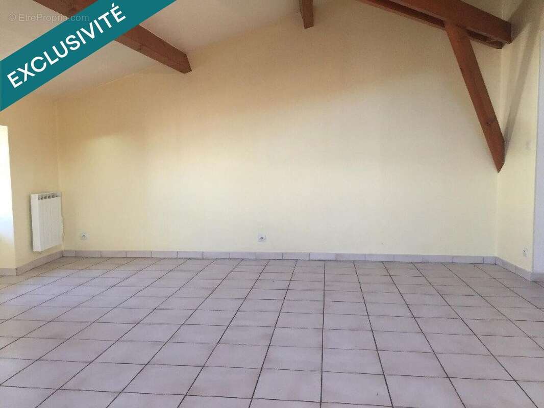 Photo 2 - Appartement à MAUZE-SUR-LE-MIGNON