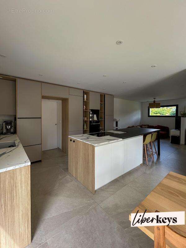 Maison à VILLEFRANCHE-SUR-SAONE