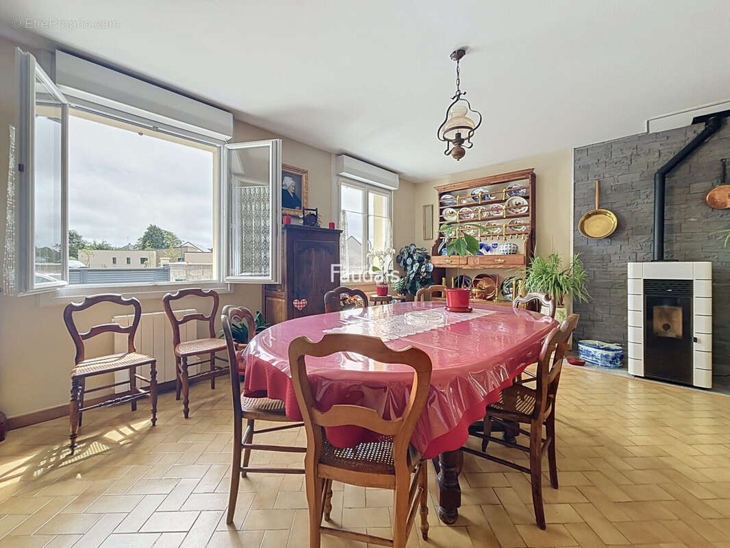 Maison 114 m² à Lithaire  - photo 5