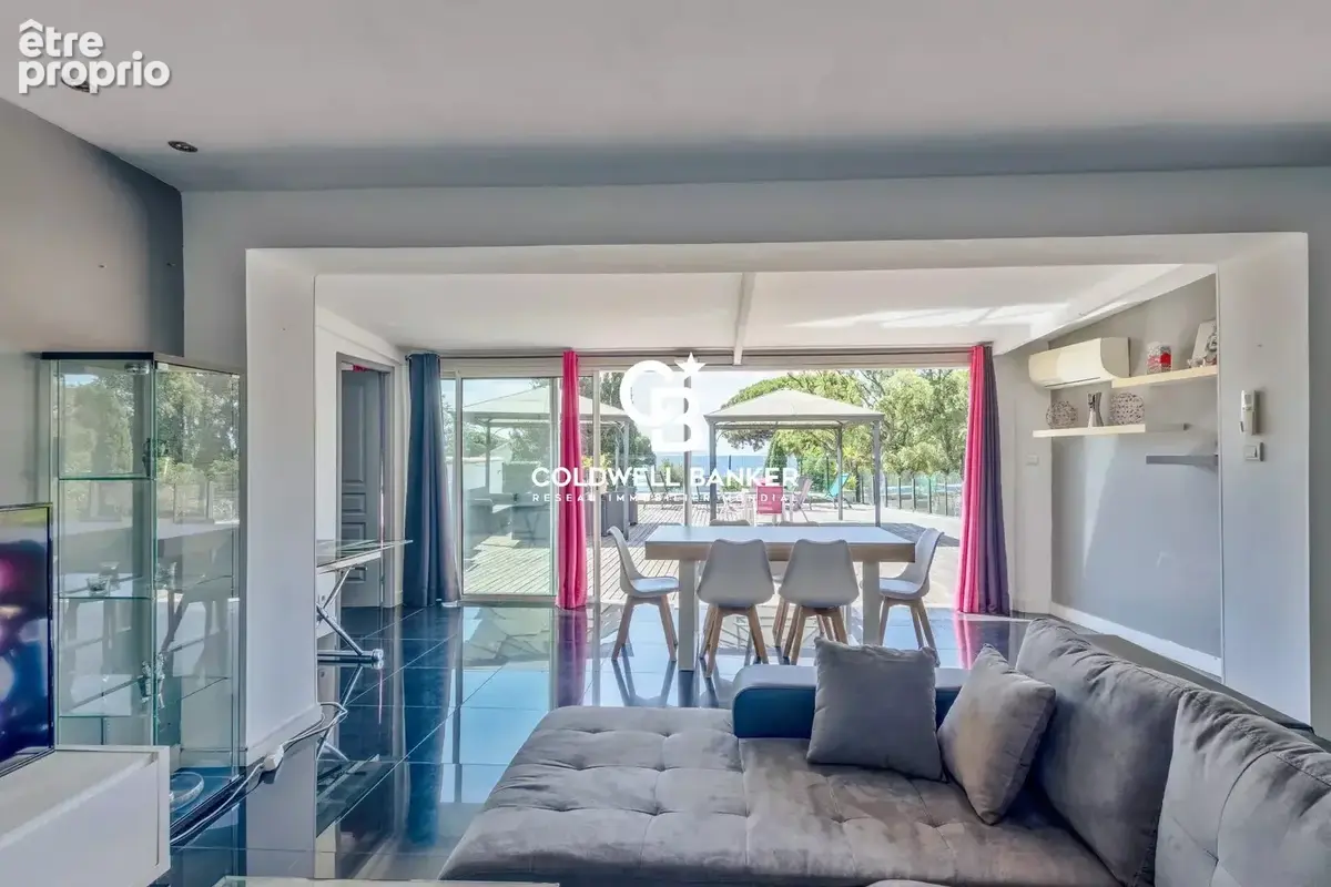 Ensemble immobilier avec vue mer , Piscine et plage à pied - photo 7