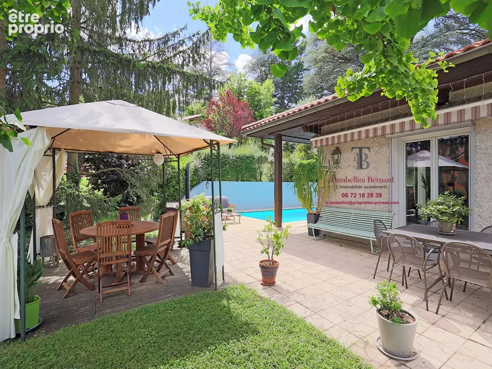 Craponne Centre ville piscine grand garage - photo 3