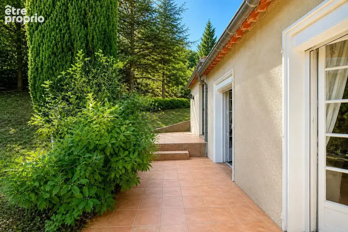 Maison de 8 pièces de 169 m² à Saint-Pons-de-Thomières - photo 6