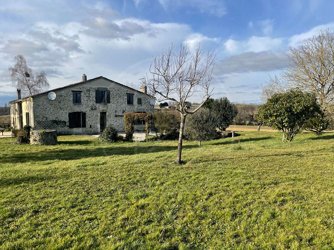 Maison à SAUVETERRE-DE-GUYENNE