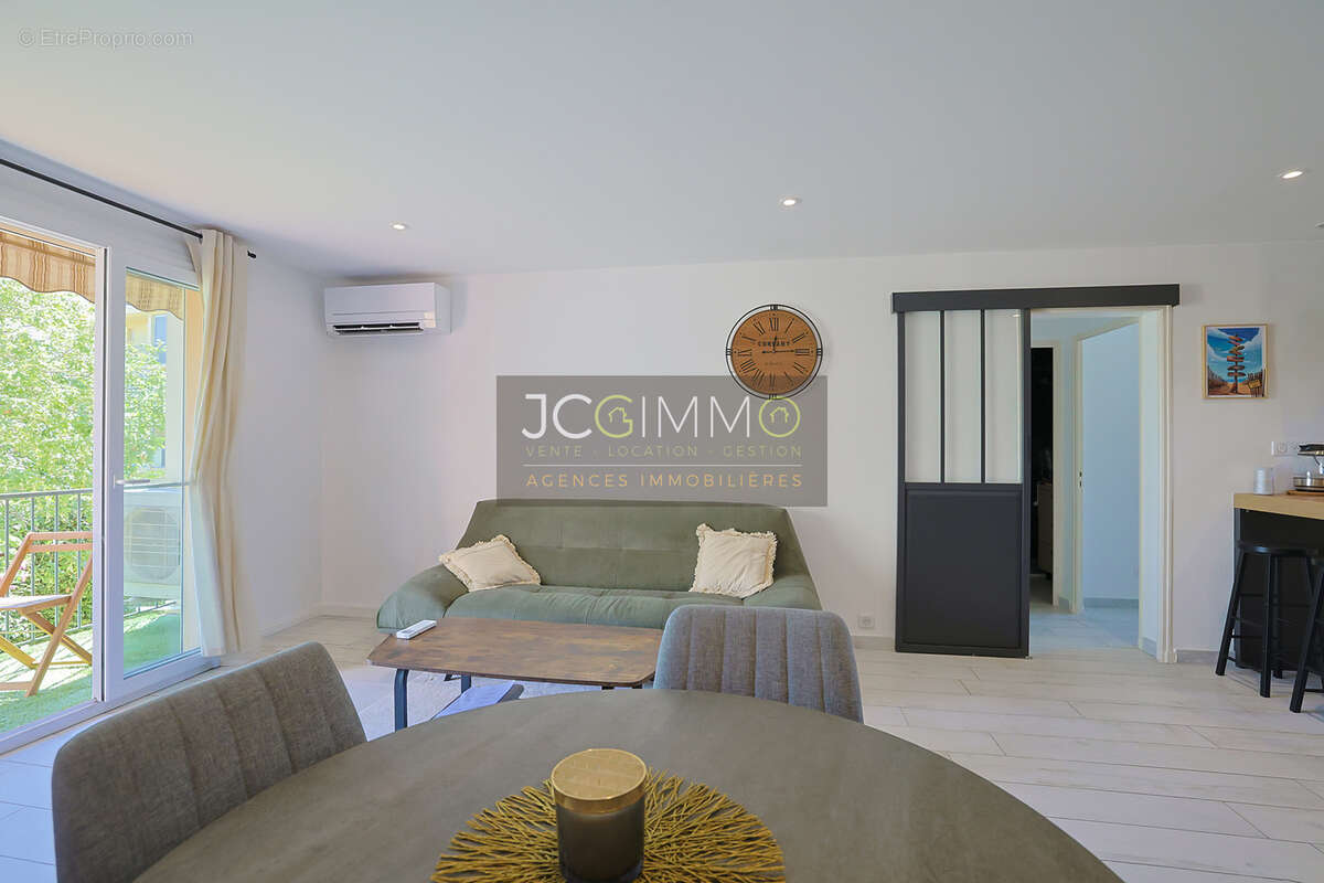 Appartement T3 - 56,05m2 + Garage + Cave (25,6 m2) + Terrasse - Le Pradet 'Les Gravettes' - photo 8