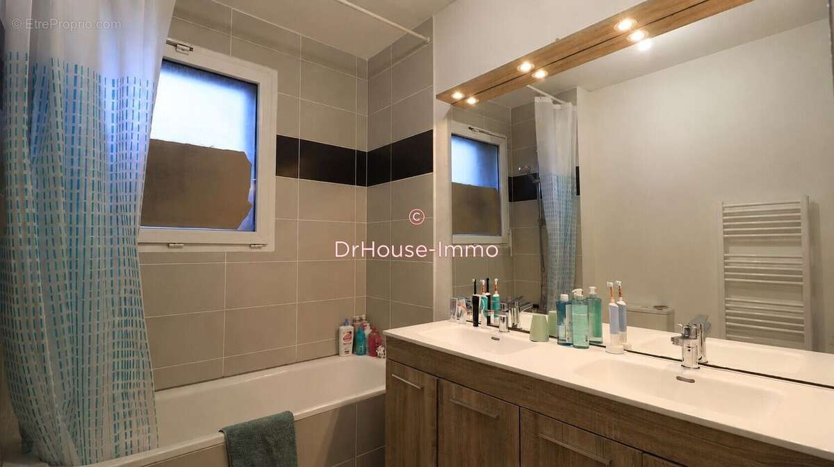 Appartement 60 m² à Gradignan  - photo 13