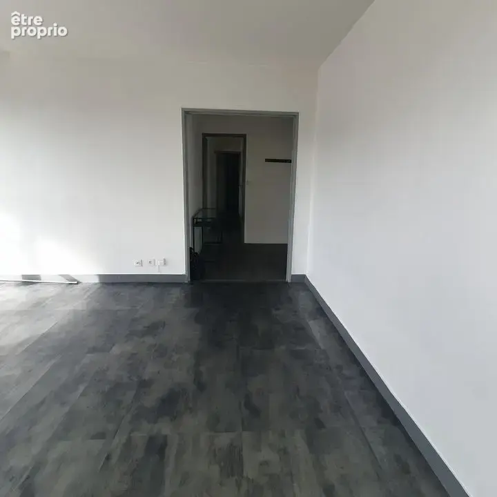 Appartement 4 pièces 73 m² à vendre à Fleury-Les-Aubrais (45400) - photo 7