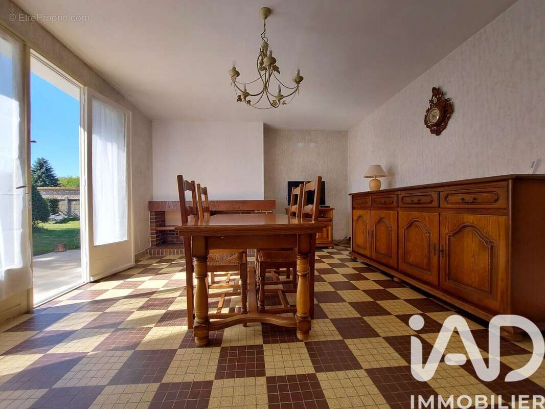 Photo 5 - Maison à MAROLLES-SUR-SEINE