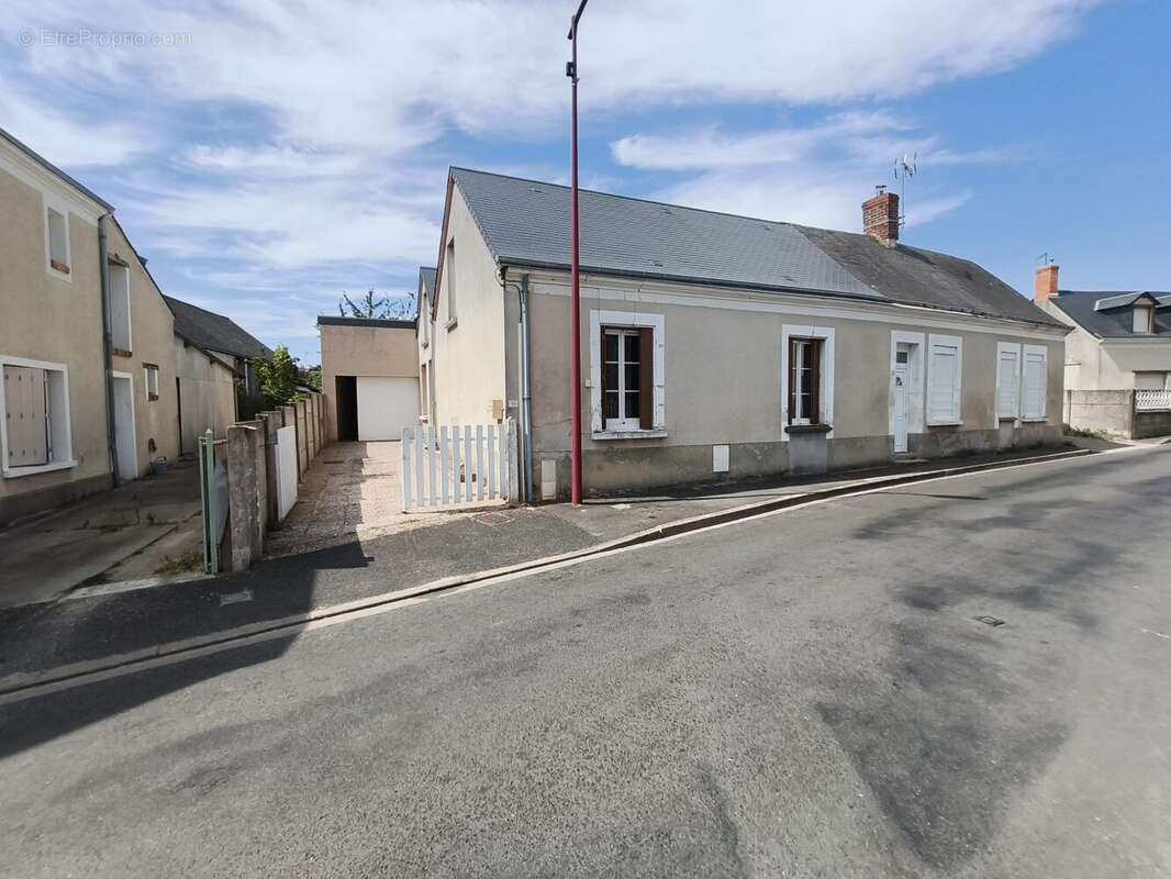 Maison 57 m² à Aubigne-Racan  - photo 4