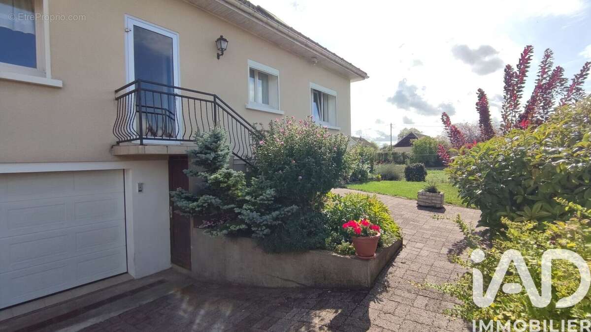 Photo 2 - Maison à SAINT-LYE