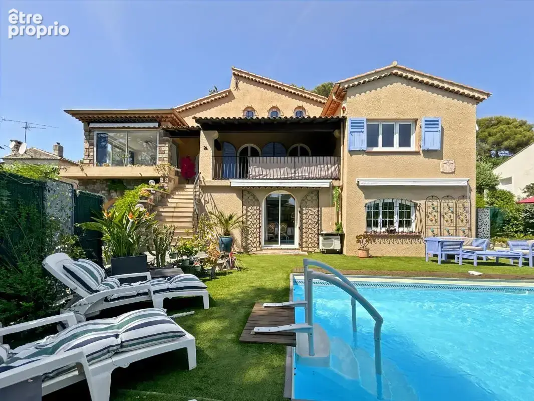 Maison à SAINT-RAPHAEL