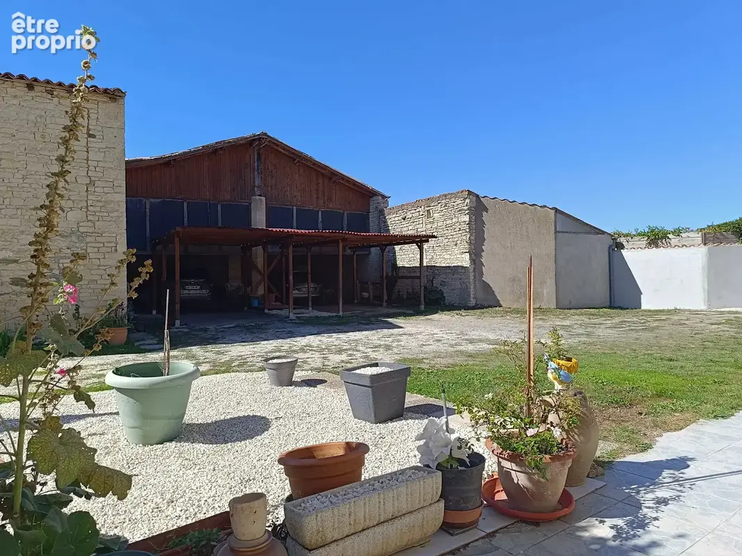 Grande maison de ville avec 5/6 chambres et encore du potentiel! - photo 2
