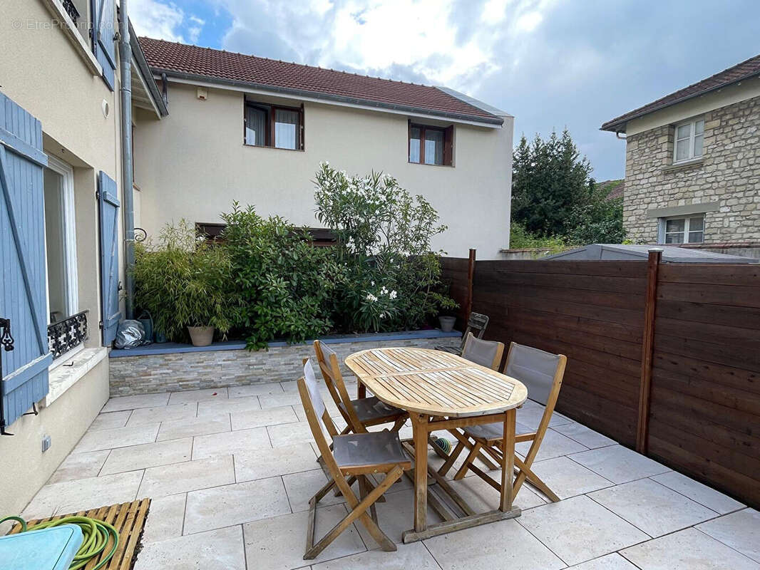 Maison à CONFLANS-SAINTE-HONORINE