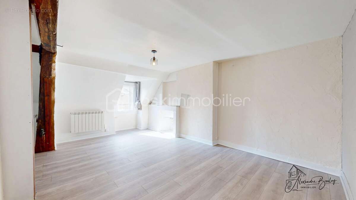 Appartement à PITHIVIERS