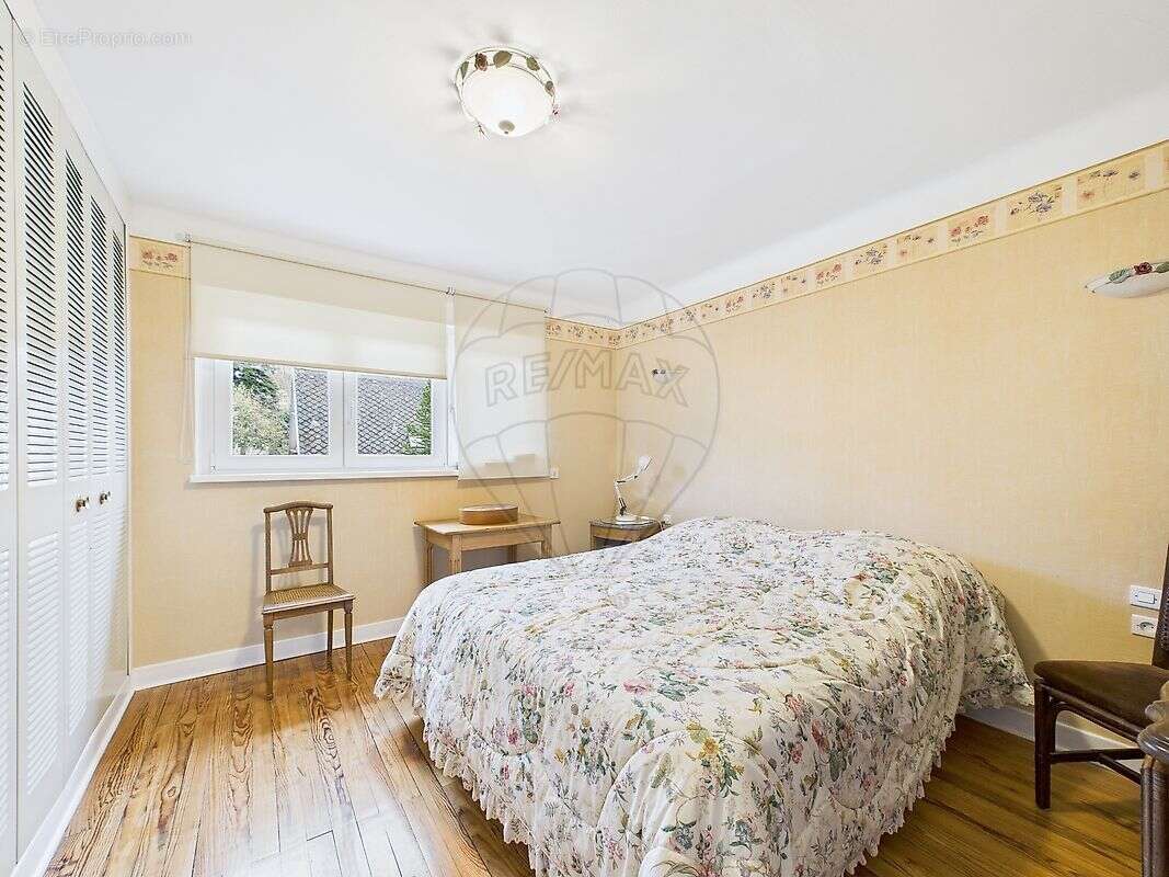 Maison à AUDUN-LE-TICHE