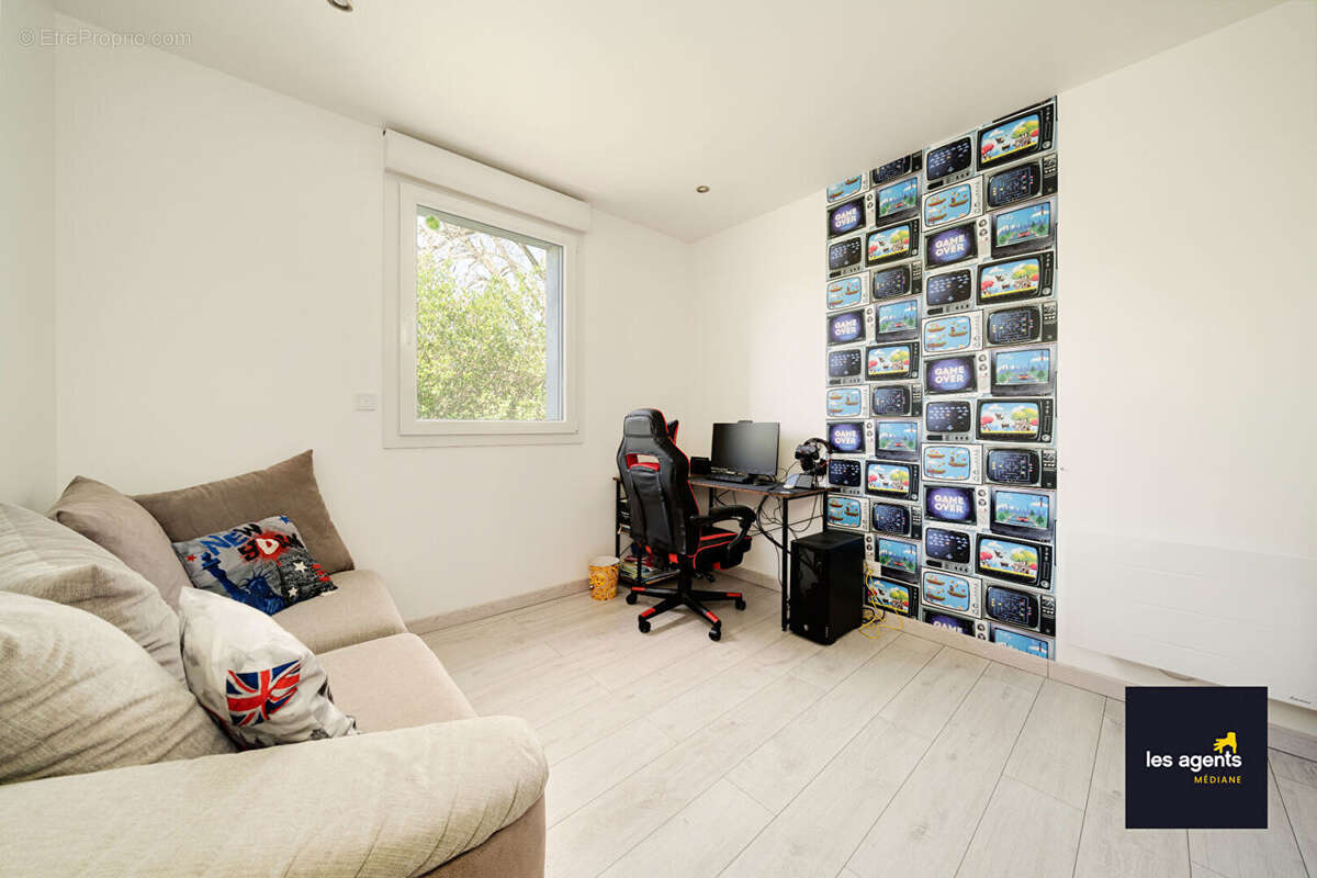 Maison à MONCEL-SUR-SEILLE