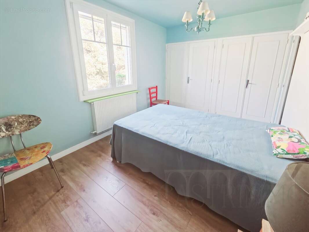 Maison à RESTINCLIERES