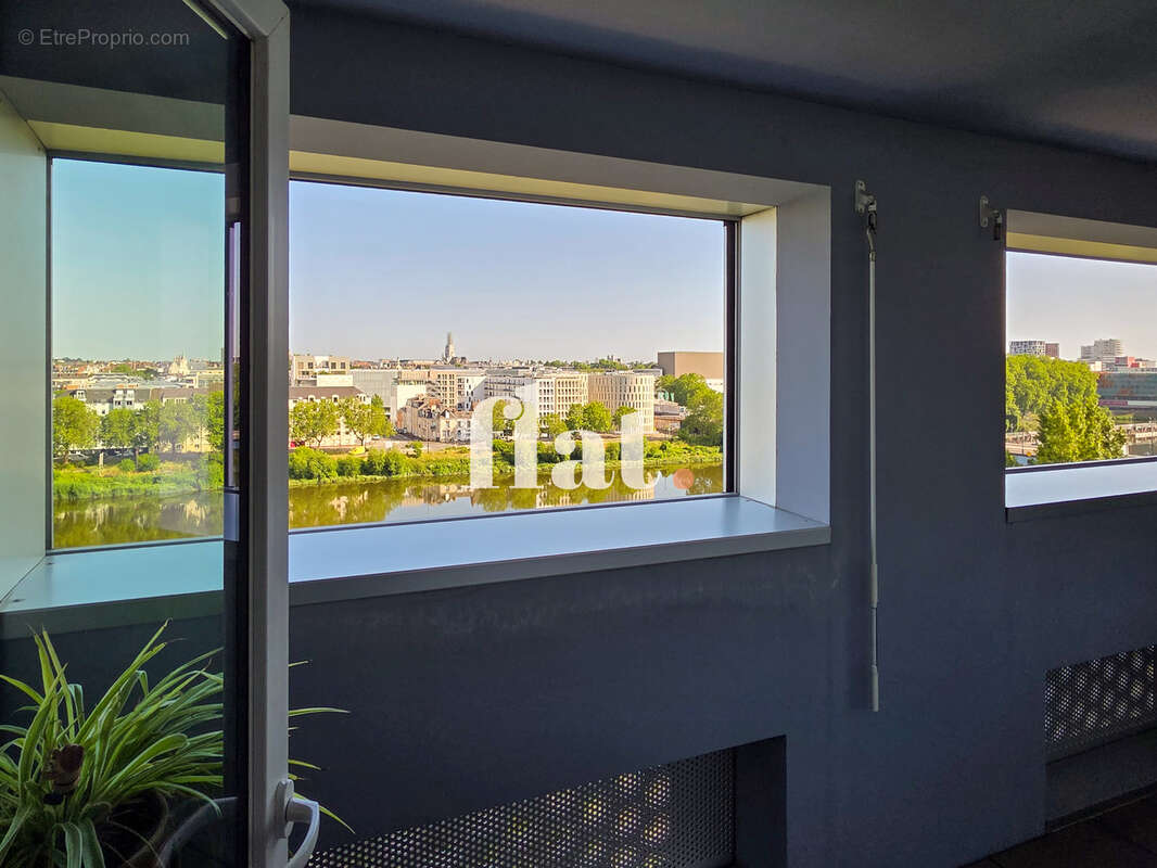 T4 2018  magnifique vue loire & monuments   copro standing - photo 9