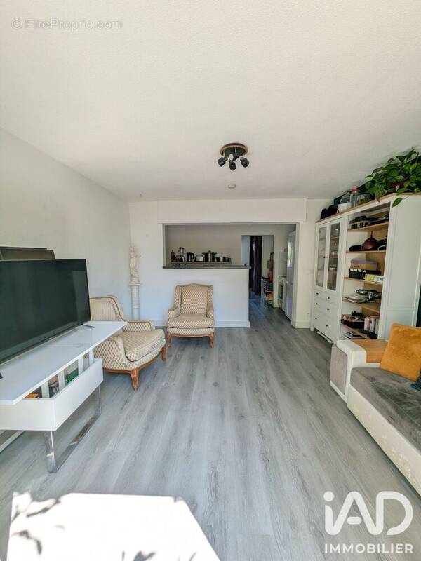 Photo 1 - Appartement à SAINT-PAUL-ET-VALMALLE