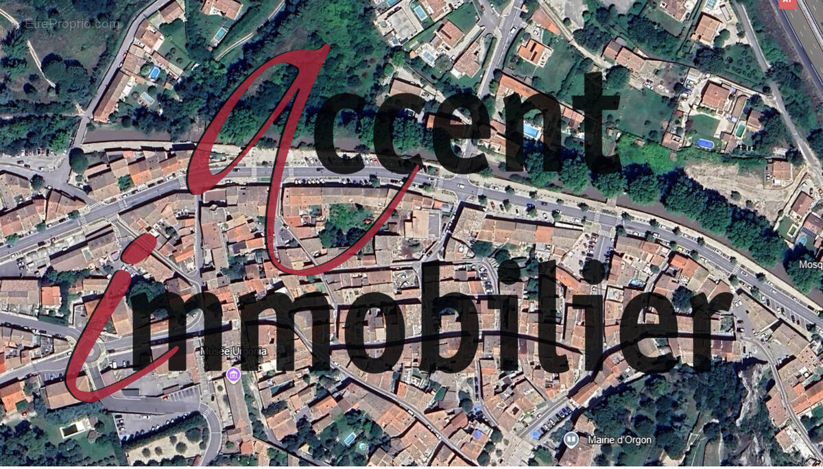 Appartement à ORGON