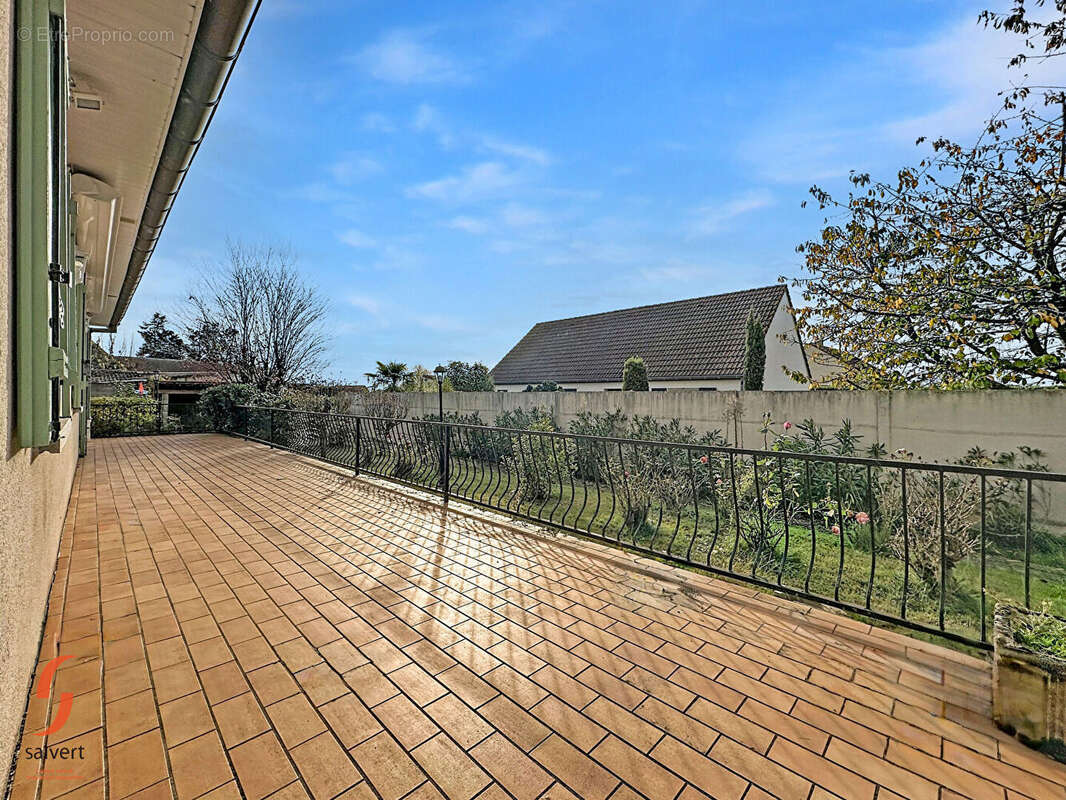 Maison à SAINT-VICTOR