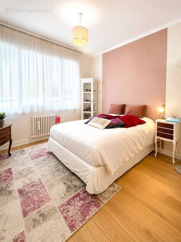Annecy – hyper-centre  élégant appartement t4 de 104 m² – adresse d’exception - photo 4