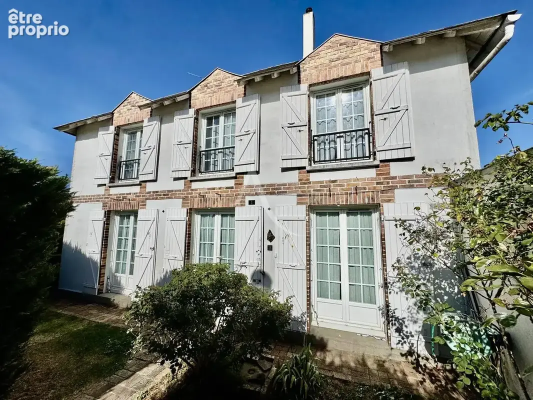 Maison à OZOIR-LA-FERRIERE