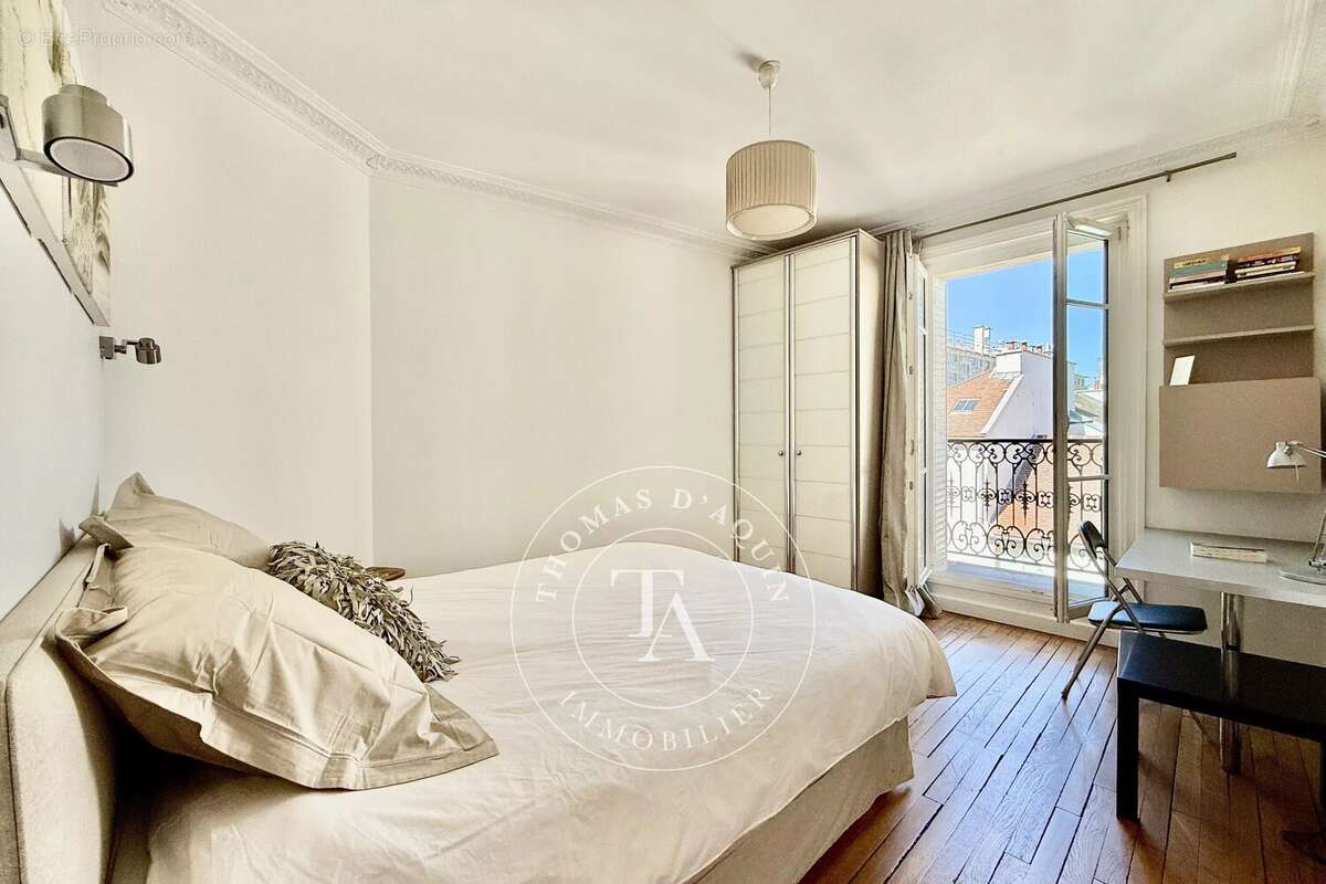 Appartement à PARIS-6E