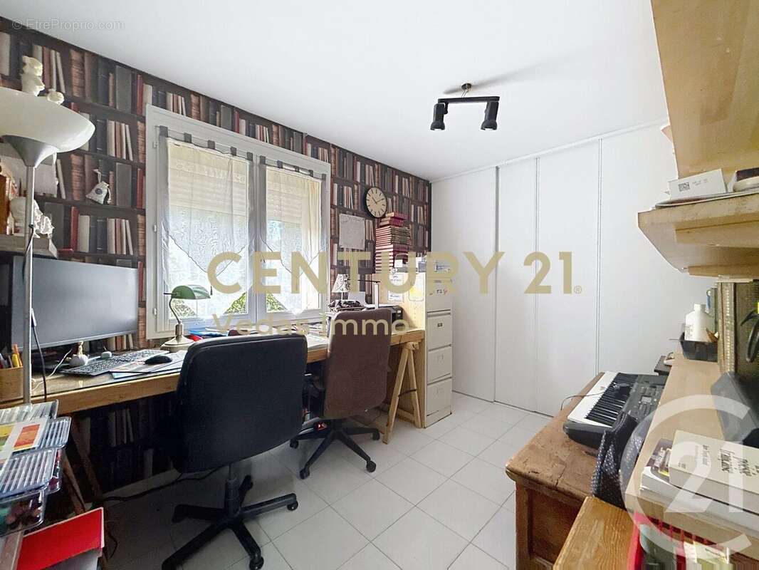 Maison à SAINT-JEAN-DE-VEDAS