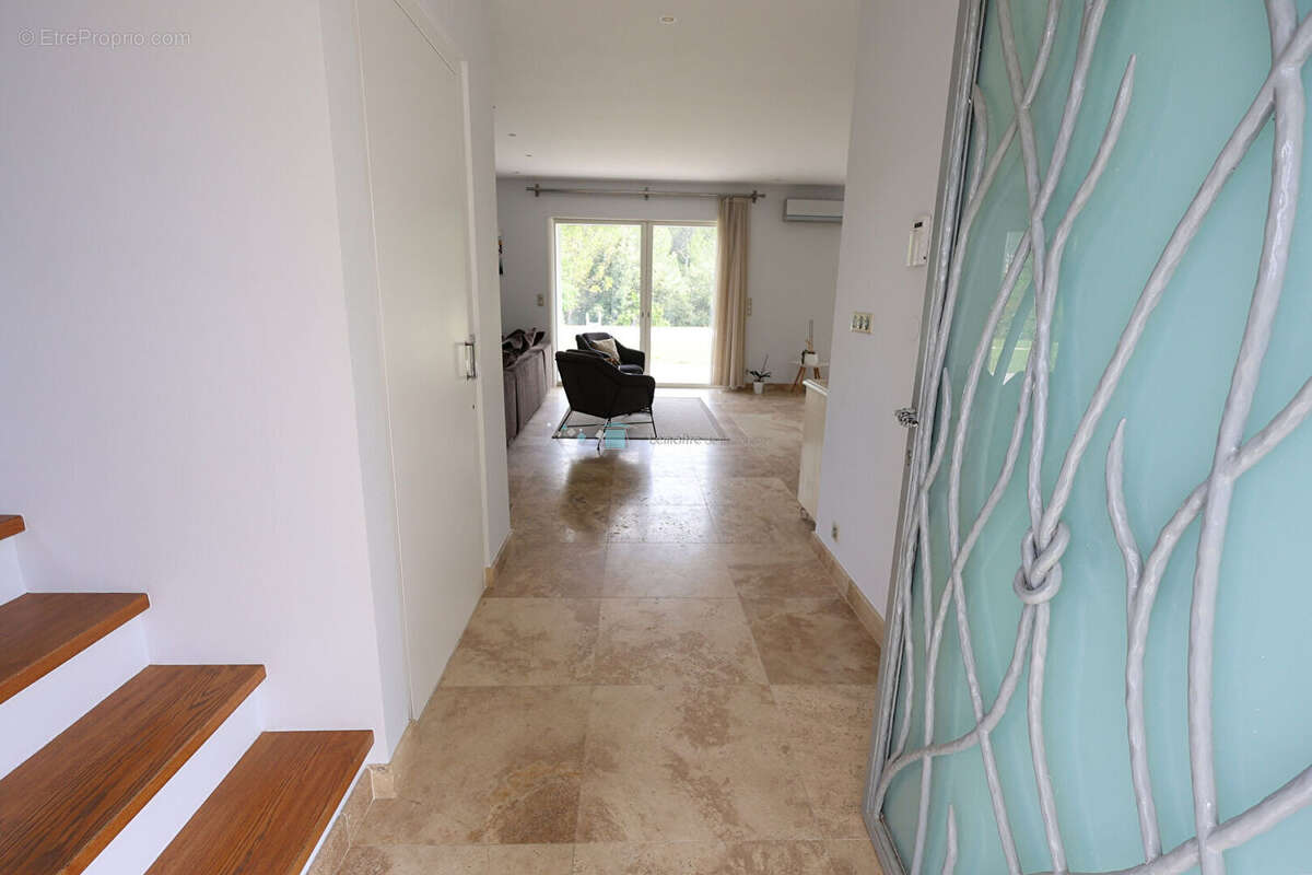 Villa contemporaine 200 m² jardin de 2500 m² avec piscine peymeinade - photo 14